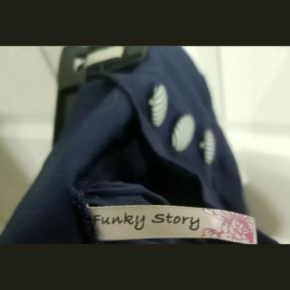 Funky Story High waisted Pin Up Skirt Size Large - Picture 3 of 5